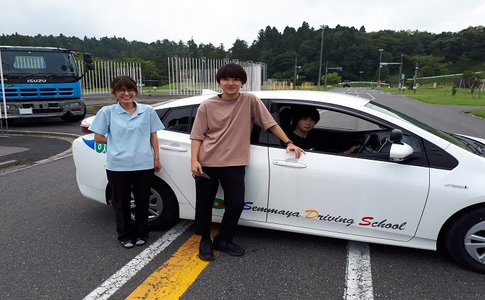 スタッフさんと記念撮影！