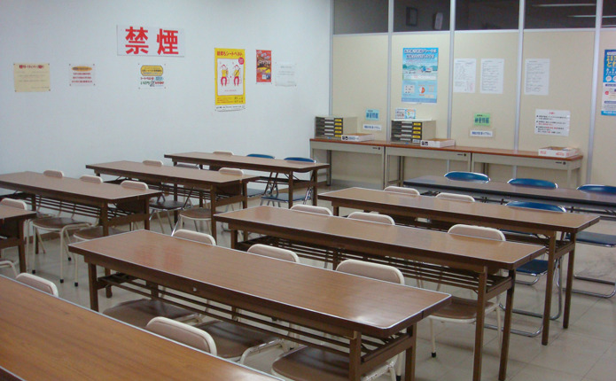 集中して取り組める学習環境｜自習室