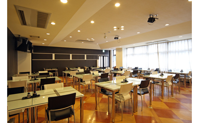 アクアホテル朝食会場