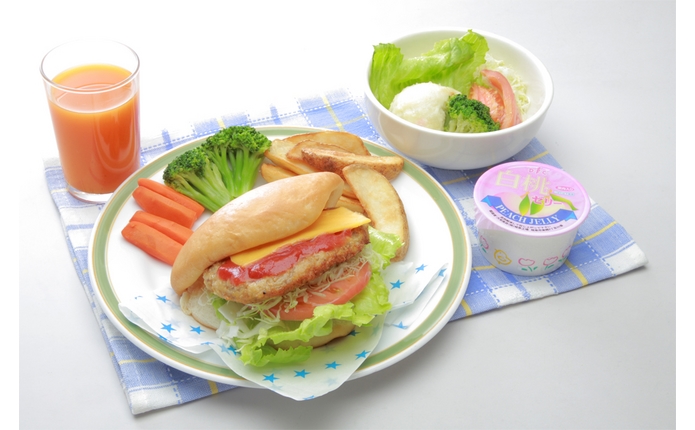 校内食堂の昼食に自信あり