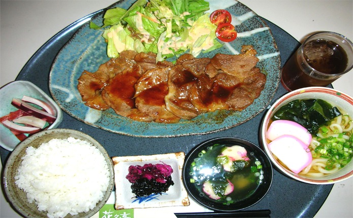 「ルートイン菊川インター」の夕食例