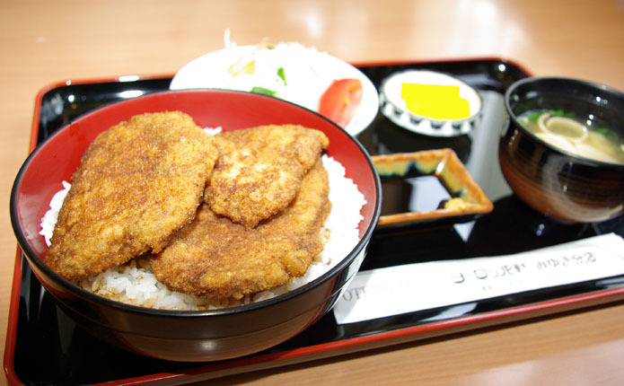 サクサク食感がたまらない！福井名物ソースカツ丼