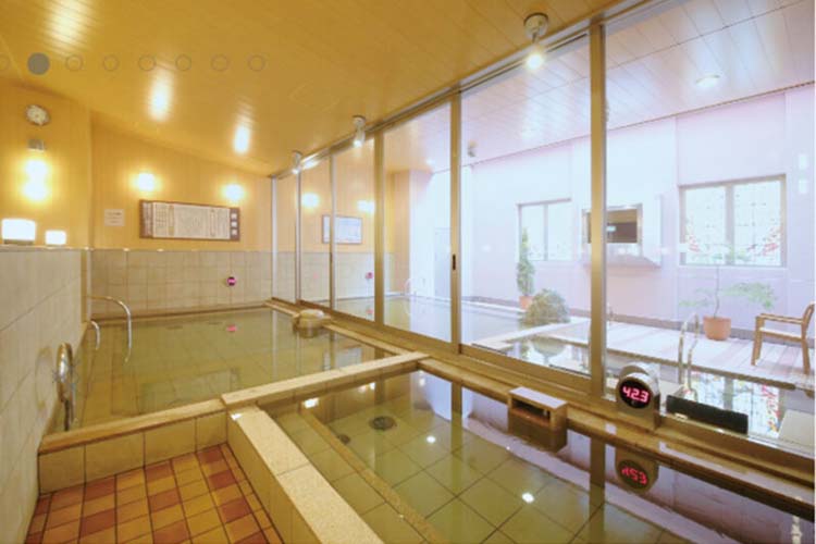 宿泊ホテルから徒歩2分「ゆめぴりかの湯」天然温泉でほっこり。日帰り温泉入浴券プレゼント！